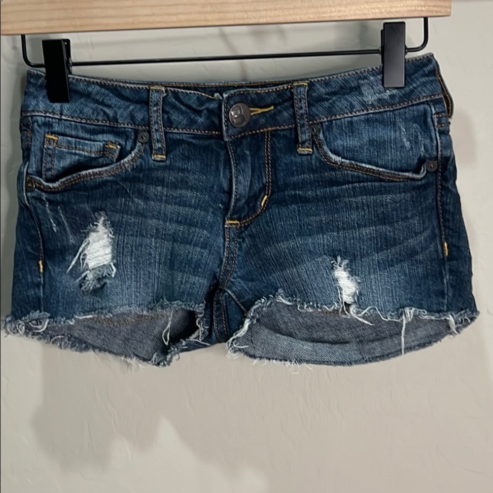 Vintage Bullhead Shorts Cut Off Denim Distressed Booty Low Rise Y2K Pacsun Fray